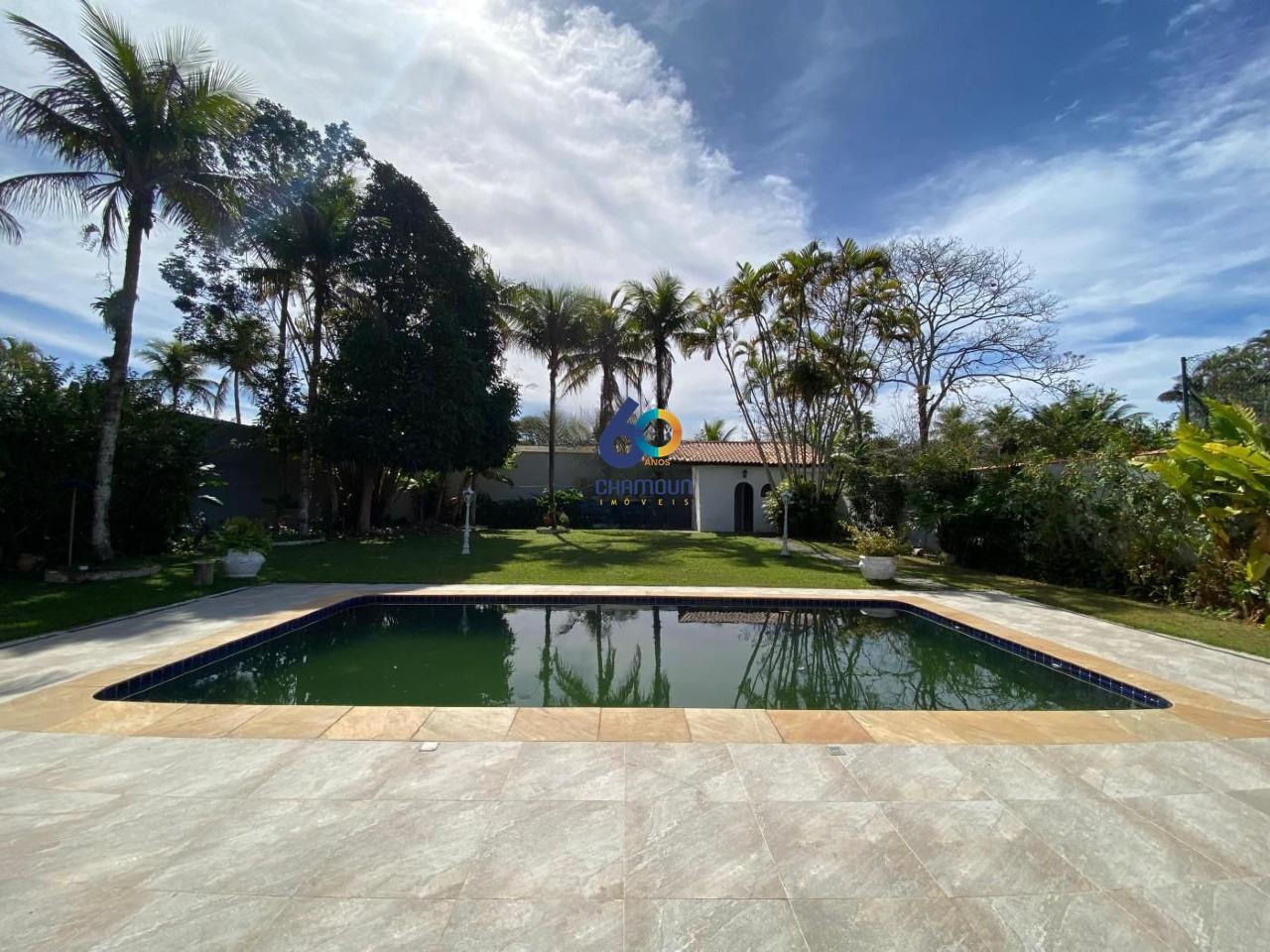 Casa à venda no Balneário Praia do Pernambuco: Mansão Exclusiva à Venda – Praia de Pernambuco, Guarujá/SP