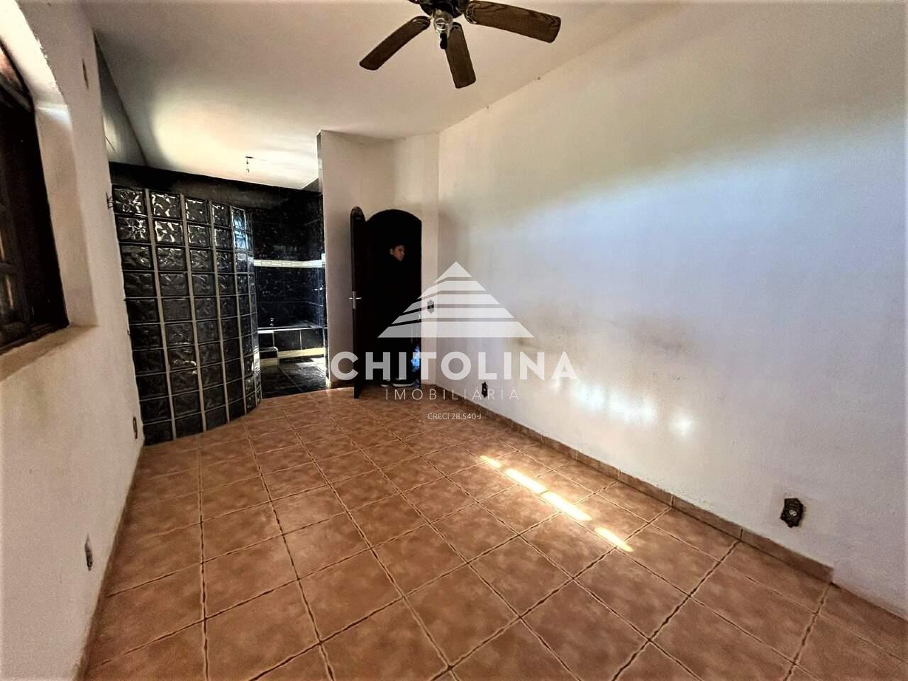 Casa à venda no Centro: 