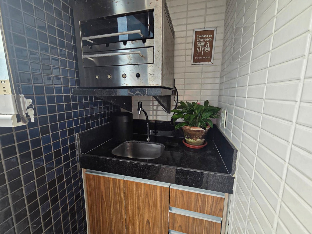 Apartamento à venda no Brisamar: 