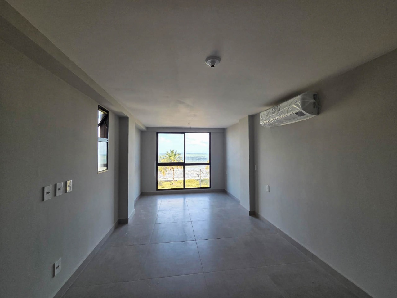 Flat à venda no Intermares: 