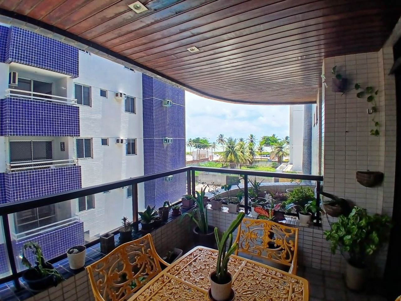 Apartamento à venda no Intermares: 