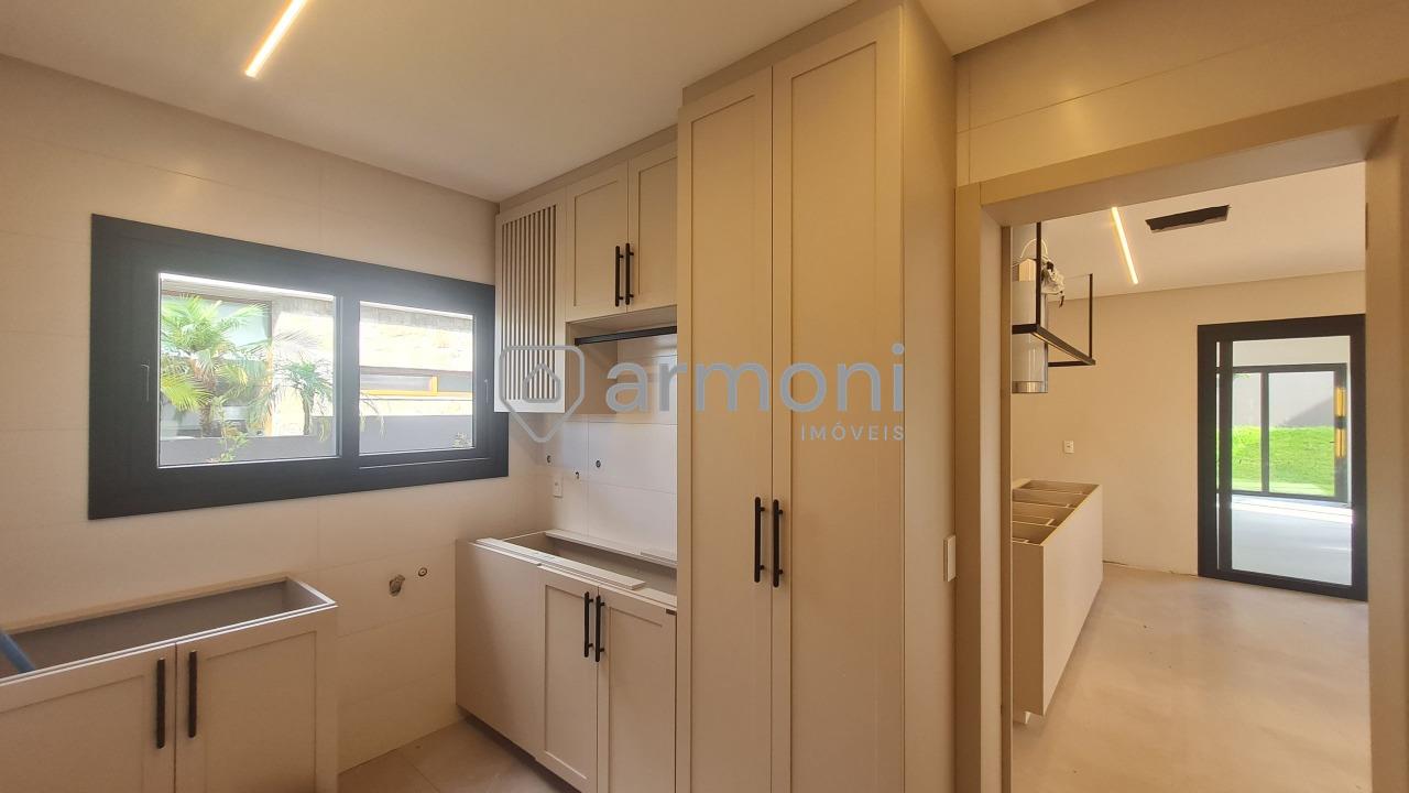 Casa à venda no Valinhos: 