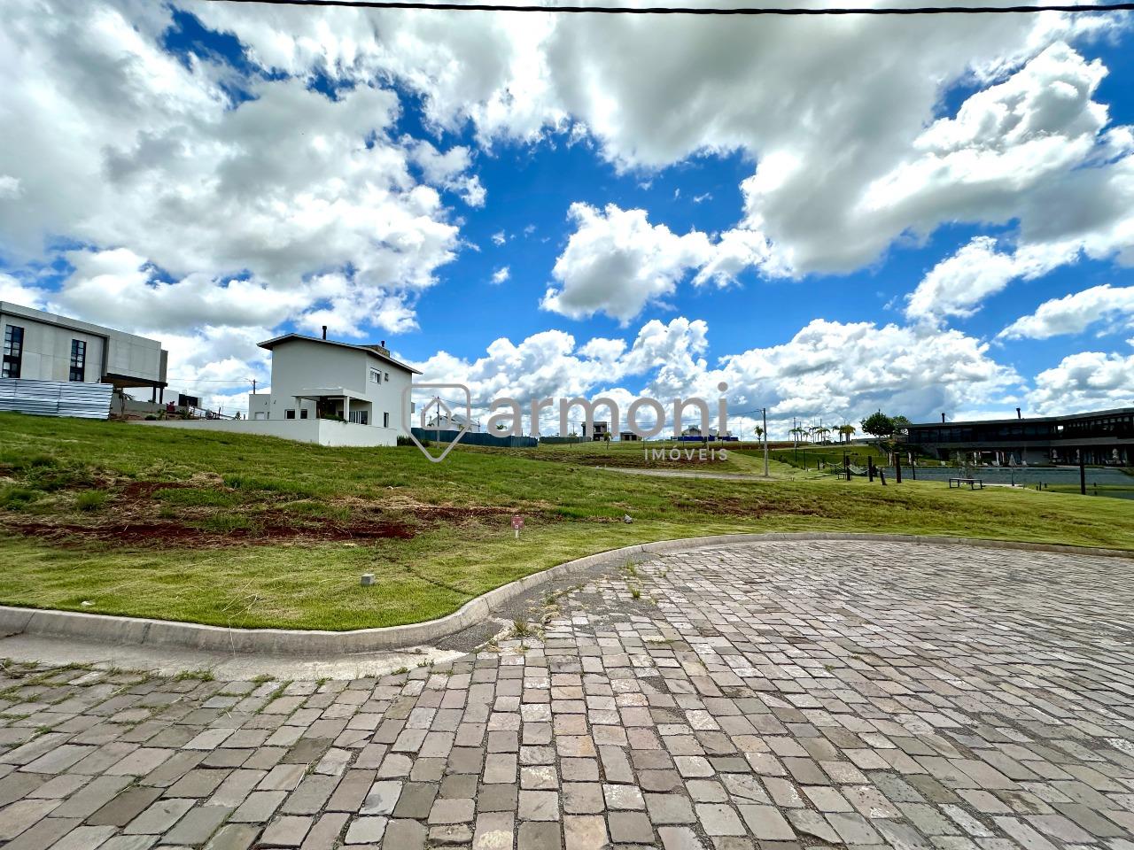 Lote em condomínio à venda no São José: 