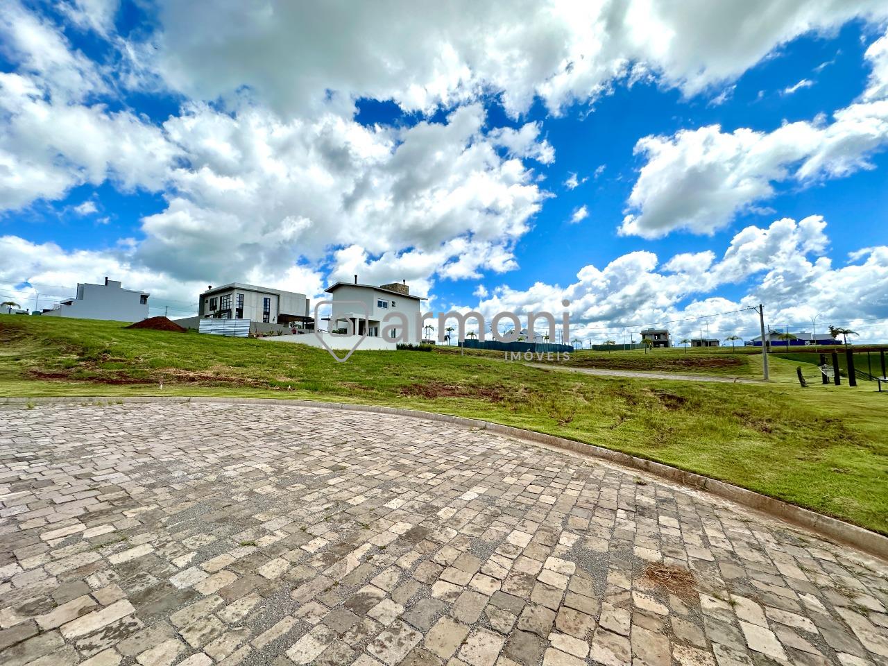 Lote em condomínio à venda no São José: 