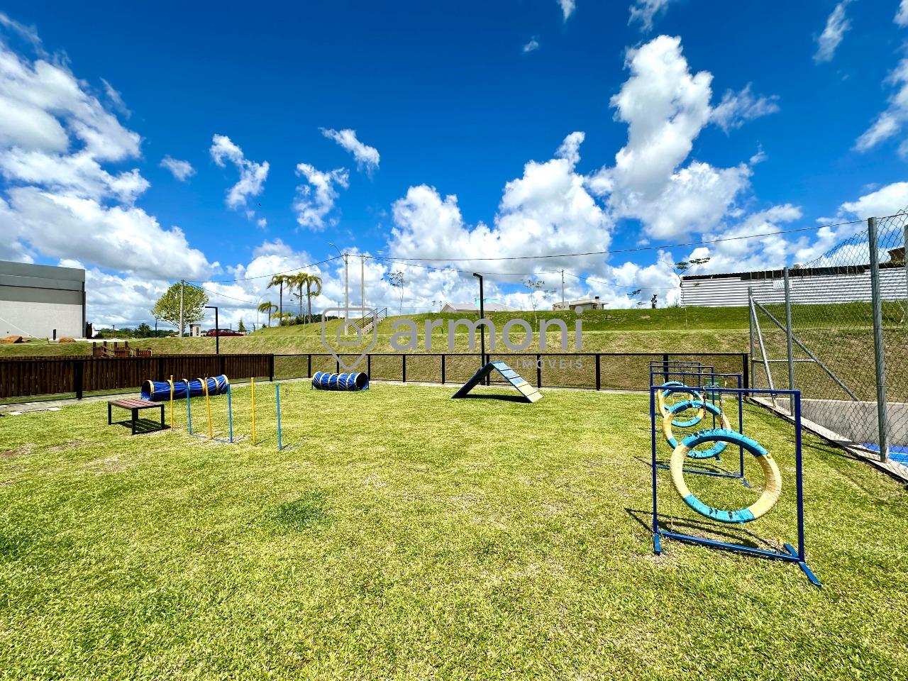 Lote em condomínio à venda no São José: 