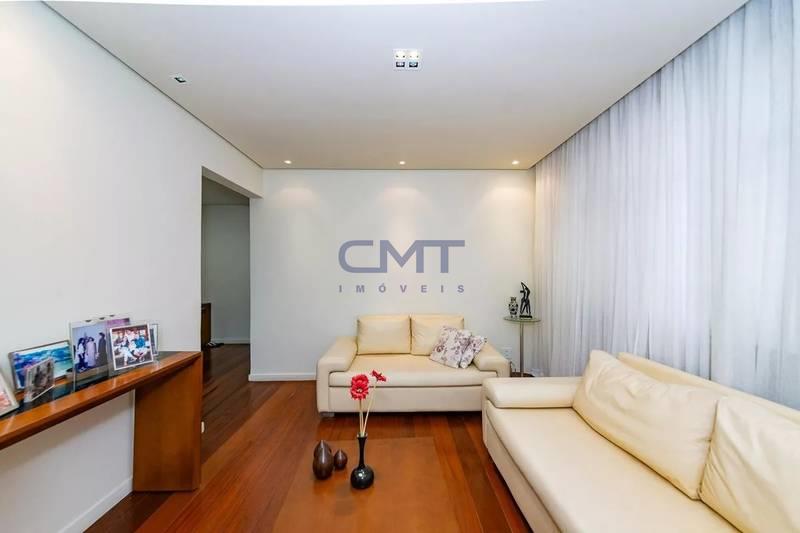 Apartamento à venda no Coração de Jesus: 