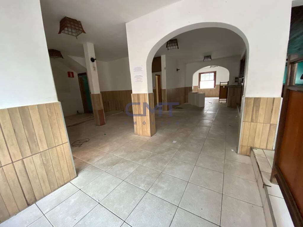 Casa comercial para aluguel no Funcionários : 