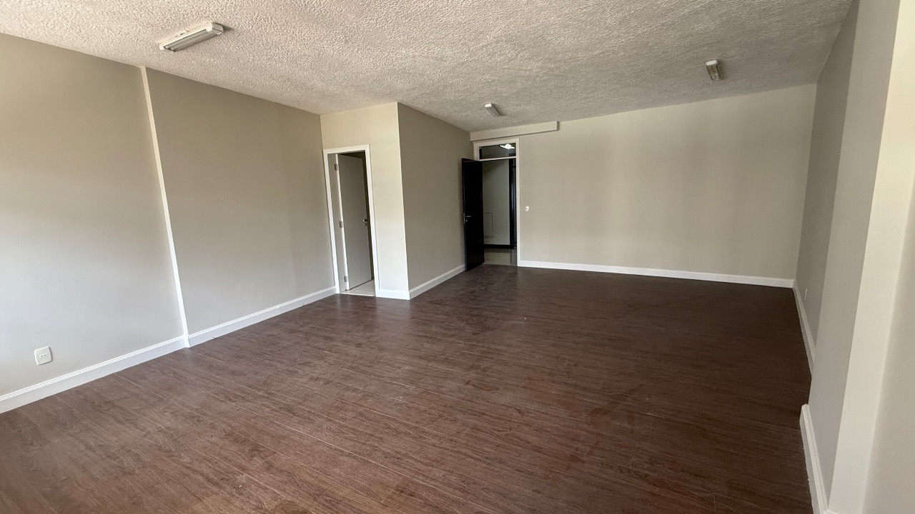 Sala para aluguel no Centro: 