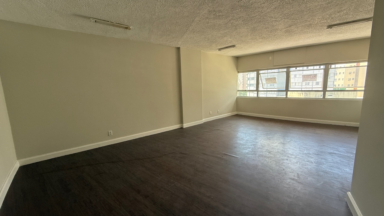Sala para aluguel no Centro: 