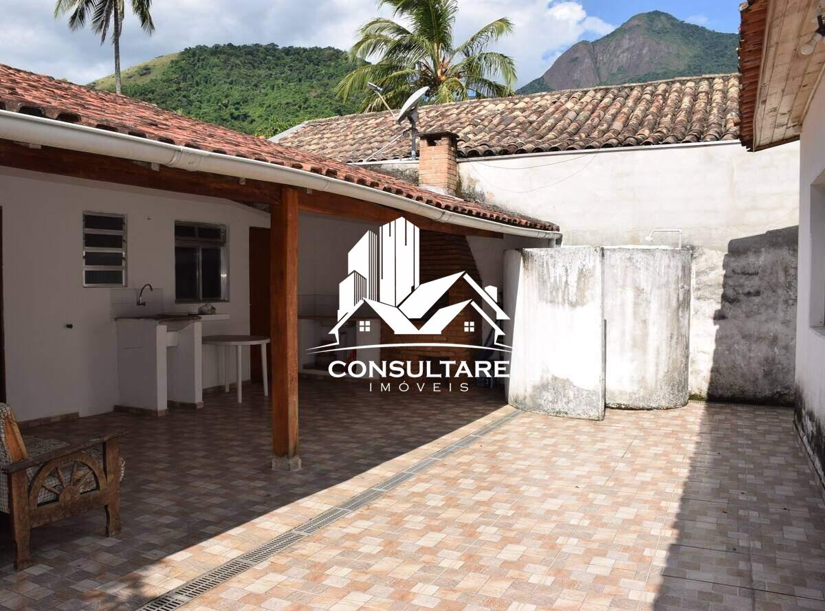 Casa à venda no bairro Pequeá por 1.750.000,00: 