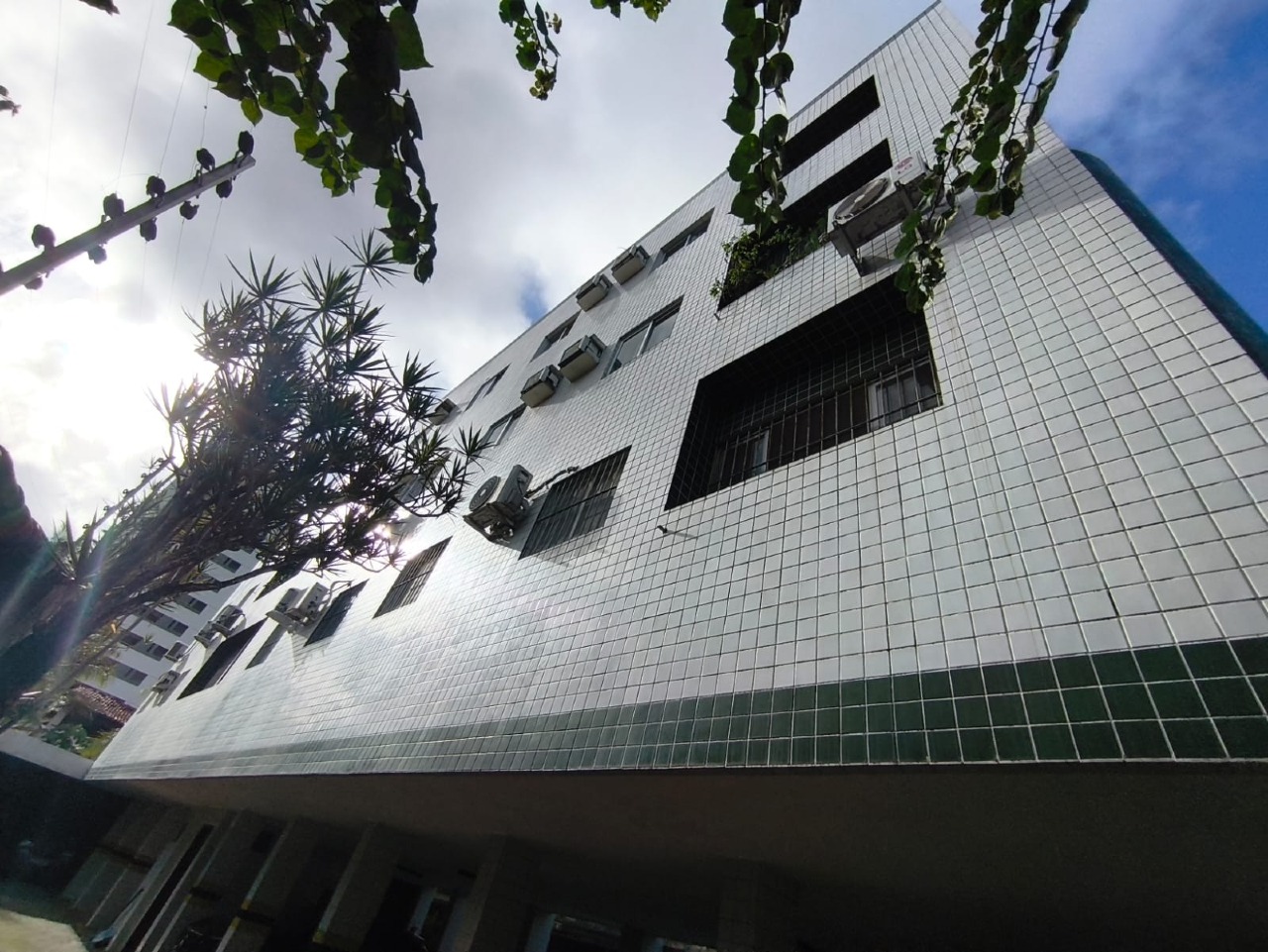 Apartamento 2 quartos ( ) para à venda em Várzea - Recife - Edf Jacaranda - CTI imobiliaria: Fachada 