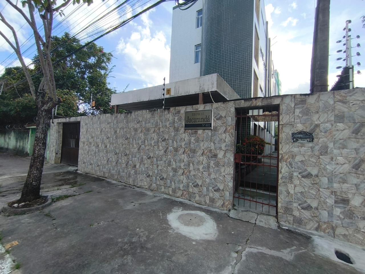 Apartamento 2 quartos ( ) para à venda em Várzea - Recife - Edf Jacaranda - CTI imobiliaria: Entrada 