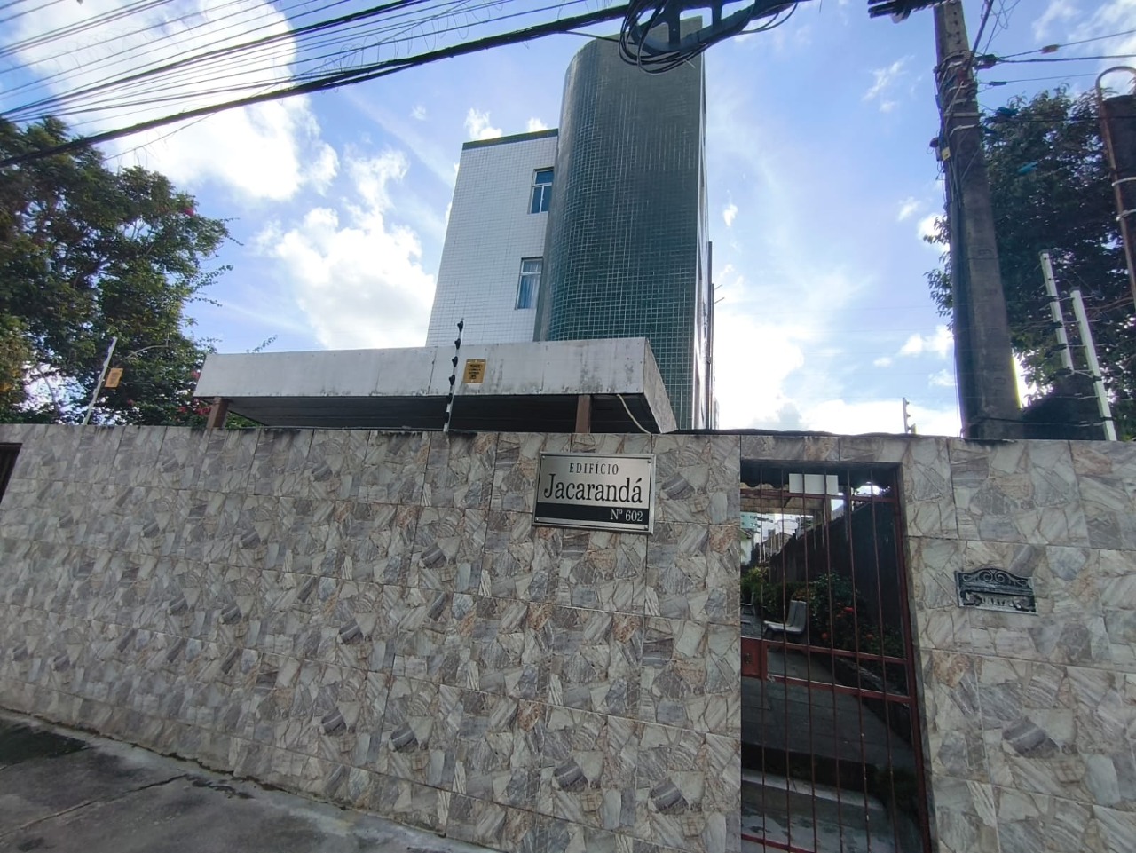 Apartamento 2 quartos ( ) para à venda em Várzea - Recife - Edf Jacaranda - CTI imobiliaria: Entrada 