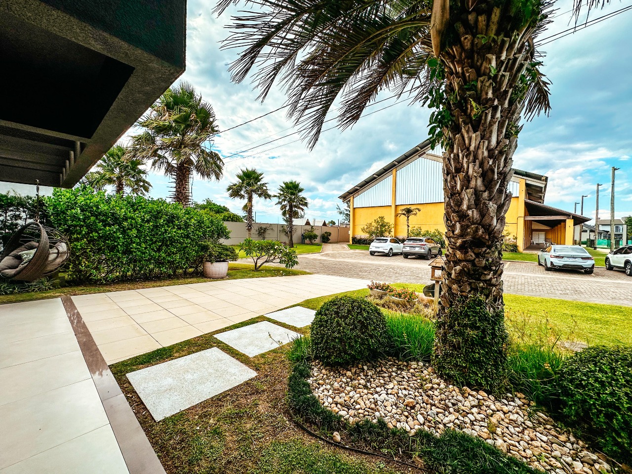 Condomínio Acqualina Beach