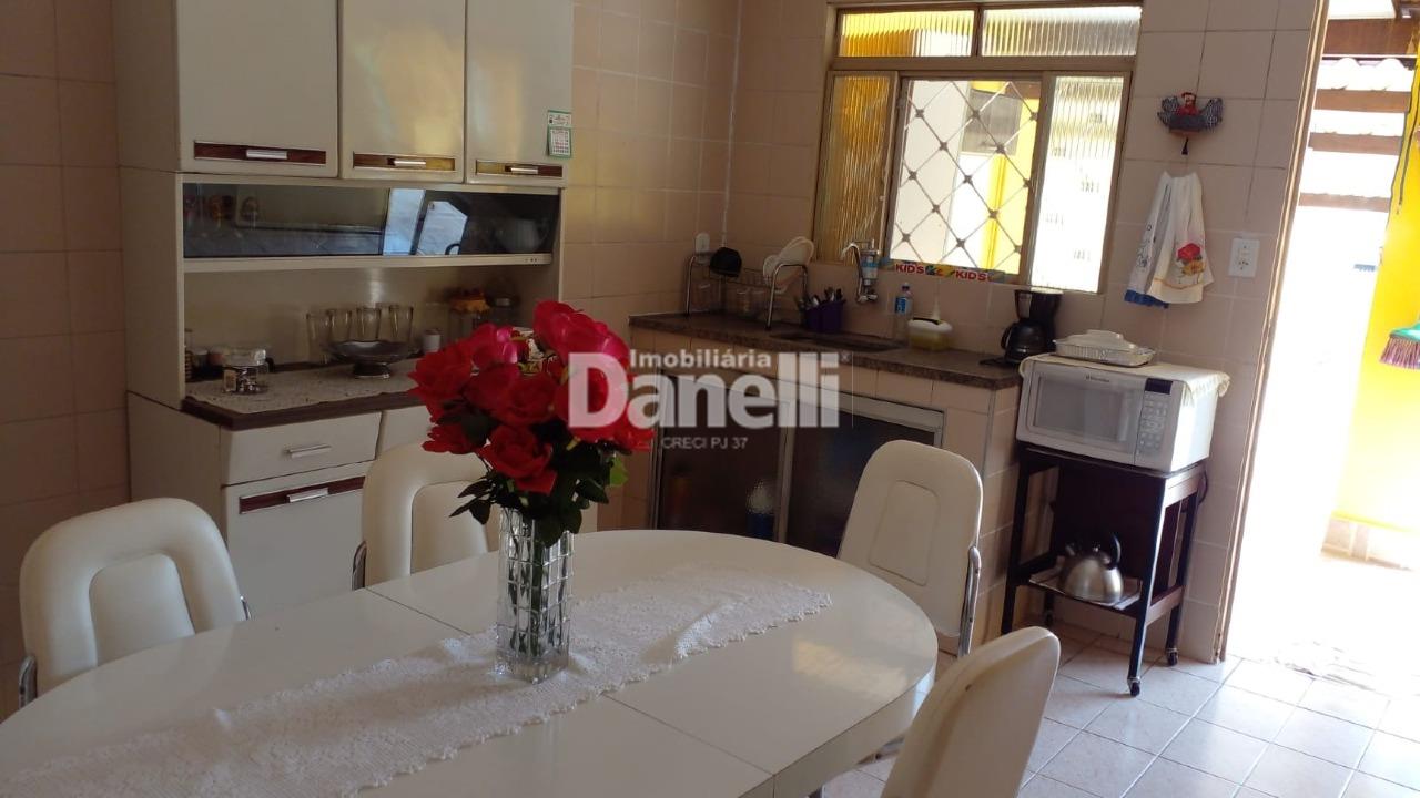 Casa à venda no Jardim Baronesa: 