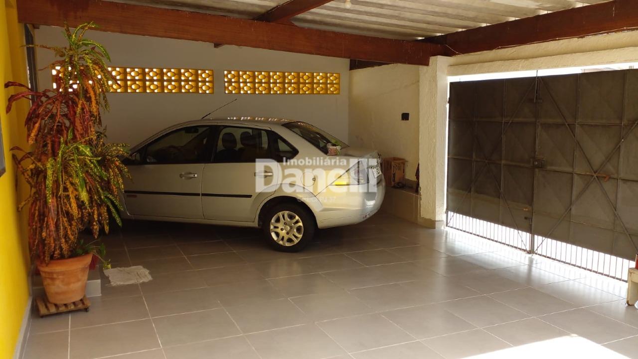 Casa à venda no Jardim Baronesa: 