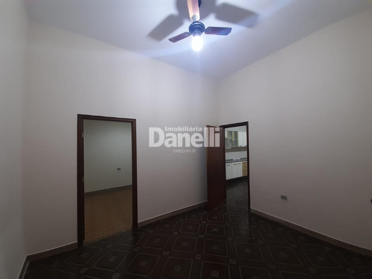 Casa à venda no Centro: 