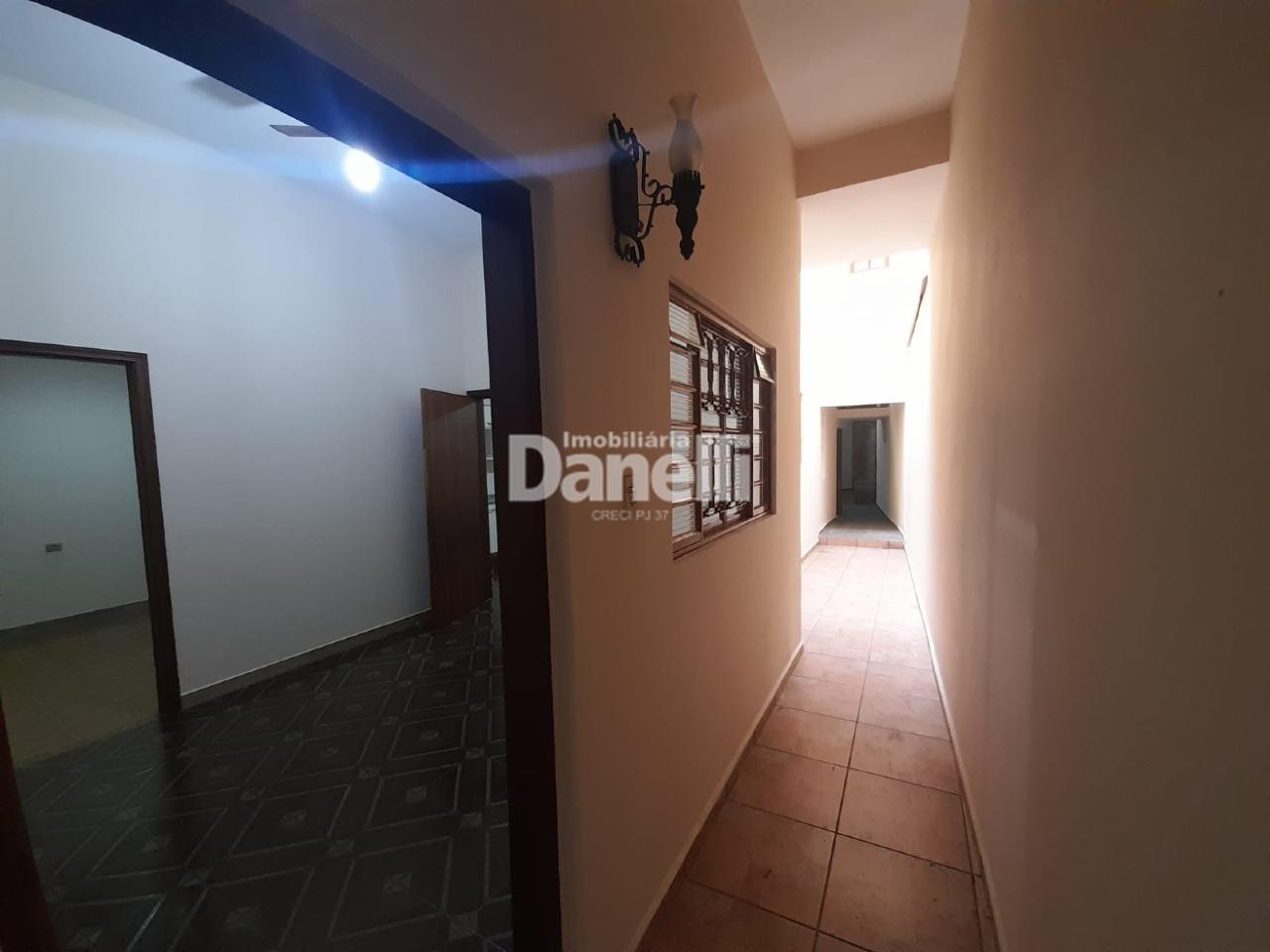 Casa à venda no Centro: 