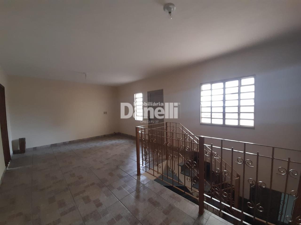 Casa à venda no Centro: 