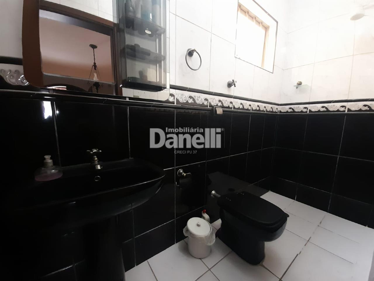 Casa à venda no Centro: 