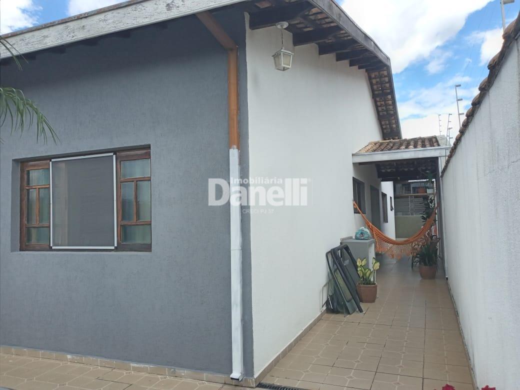 Casa à venda no Loteamento Residencial Vargas: 