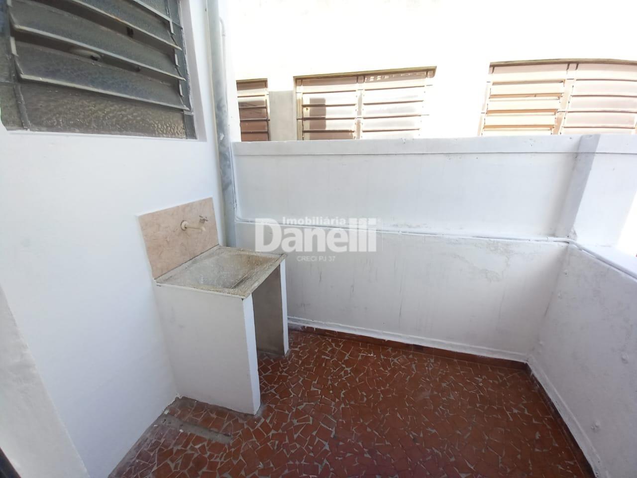 Casa para aluguel no Centro: 