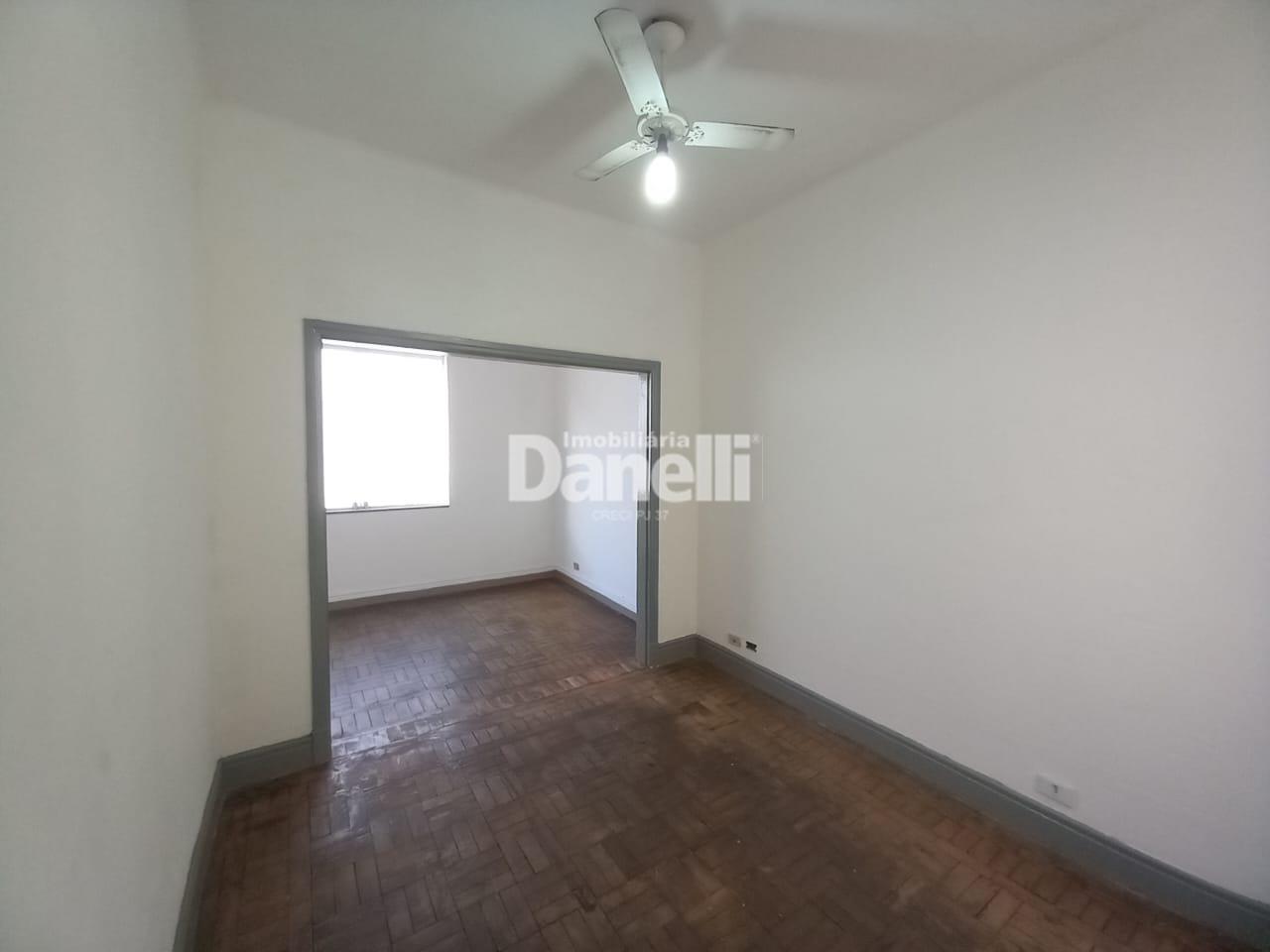 Casa para aluguel no Centro: 