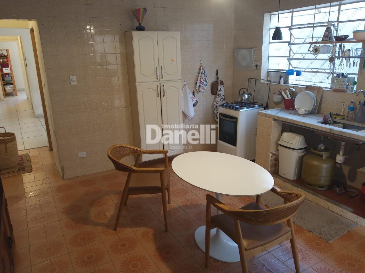 Casa à venda no Centro: 