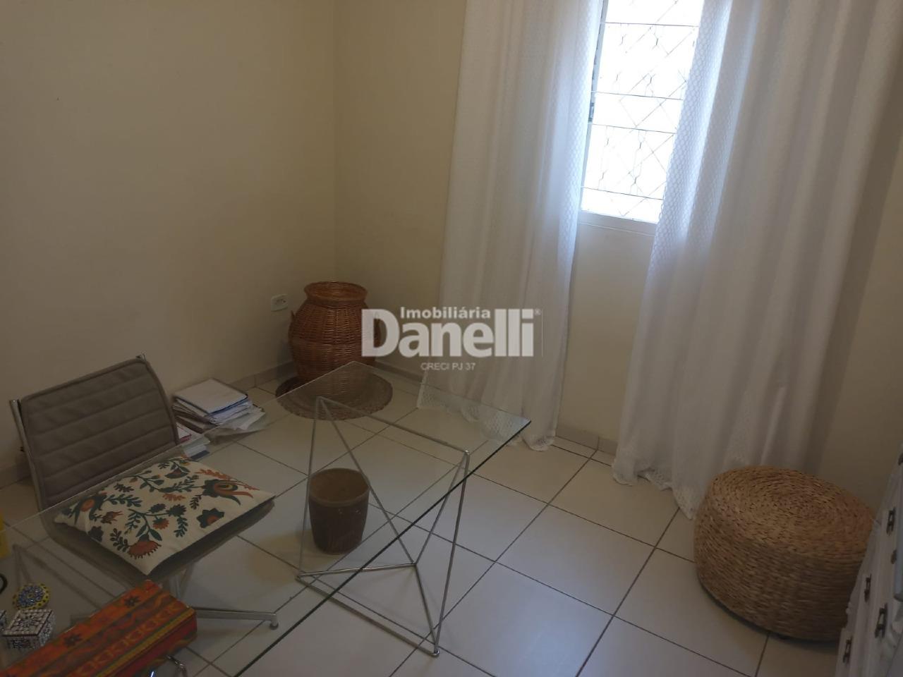 Casa à venda no Centro: 