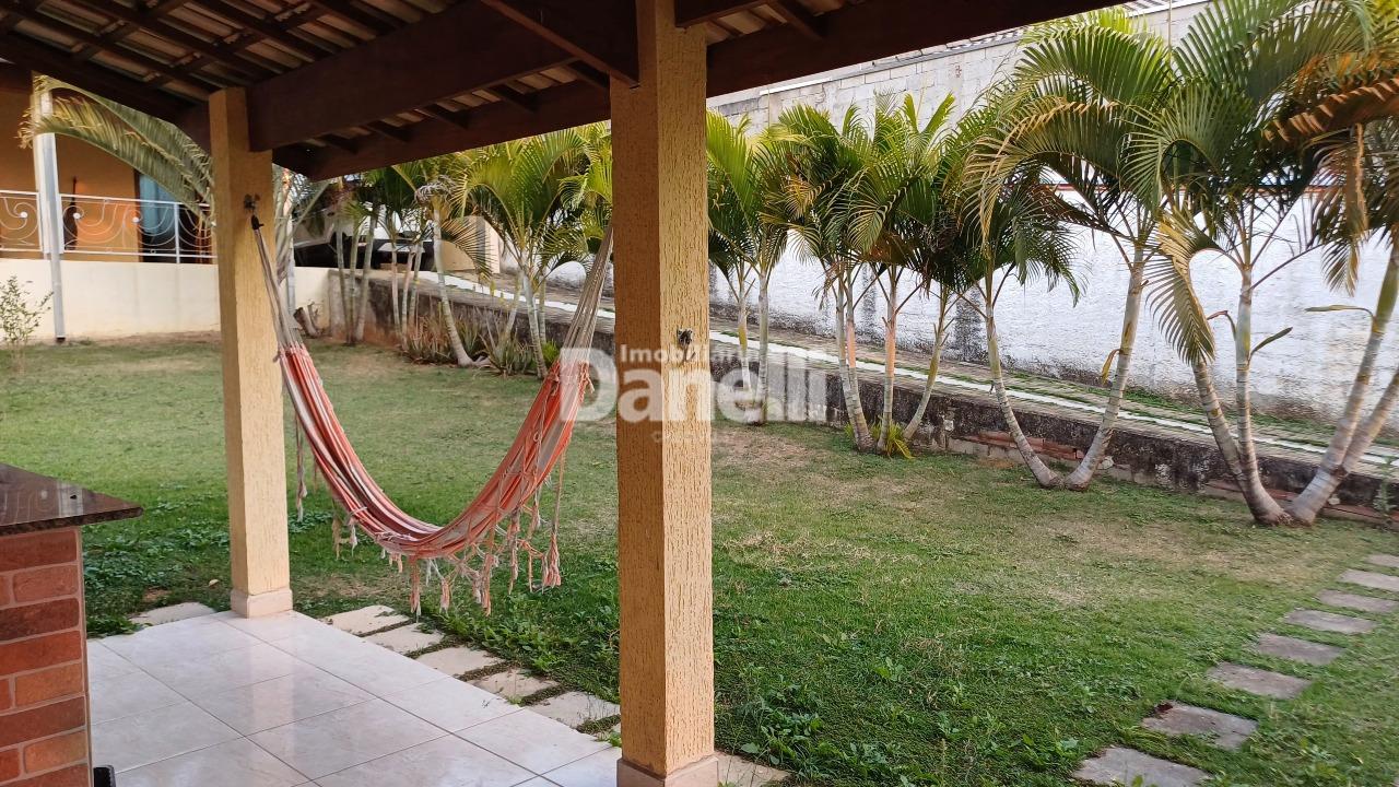 Casa à venda no Itaim: 