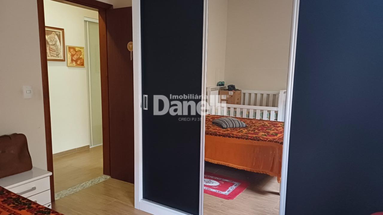 Casa à venda no Itaim: 