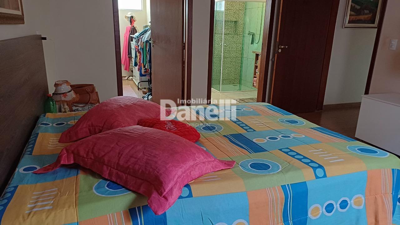 Casa à venda no Itaim: 