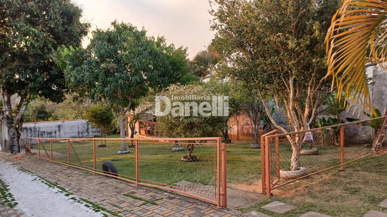 Casa à venda no Itaim: 