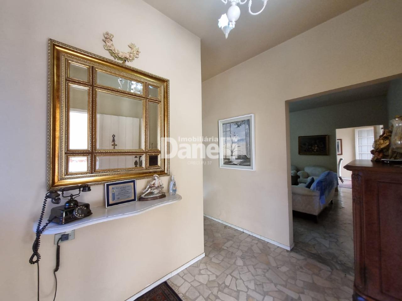 Casa para aluguel no Centro: 