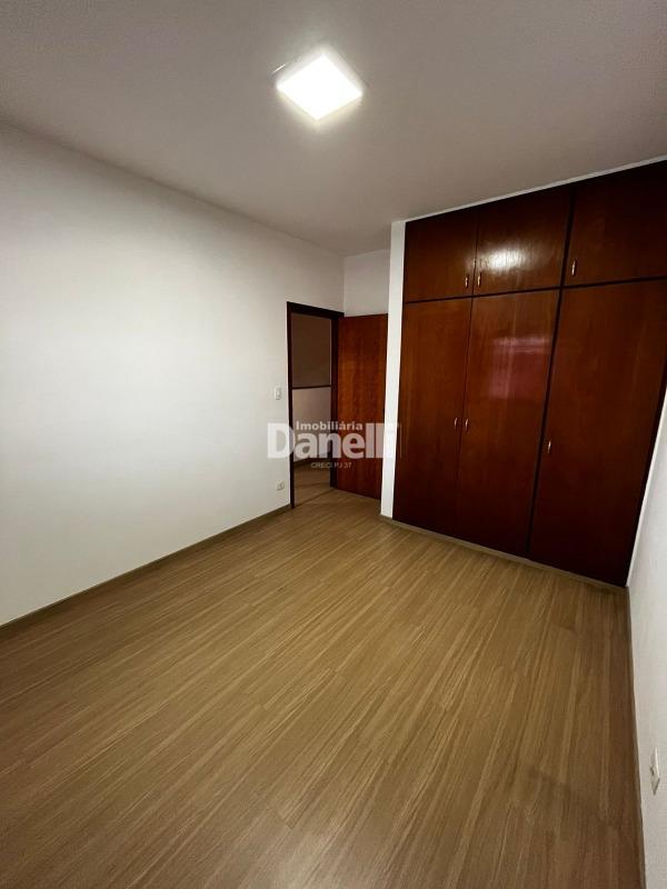 Sobrado à venda no Jardim dos Estados: 