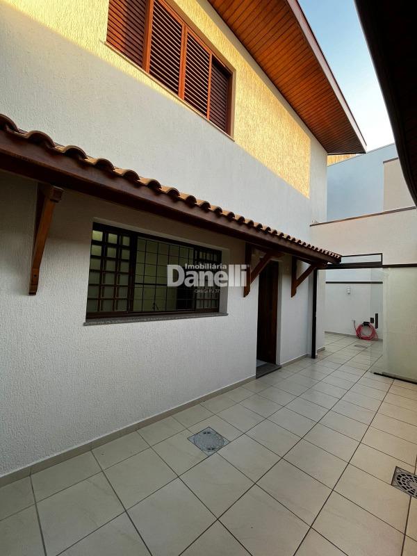 Sobrado à venda no Jardim dos Estados: 