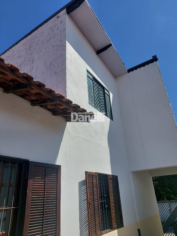 Sobrado à venda no Loteamento Village Tremembé: 