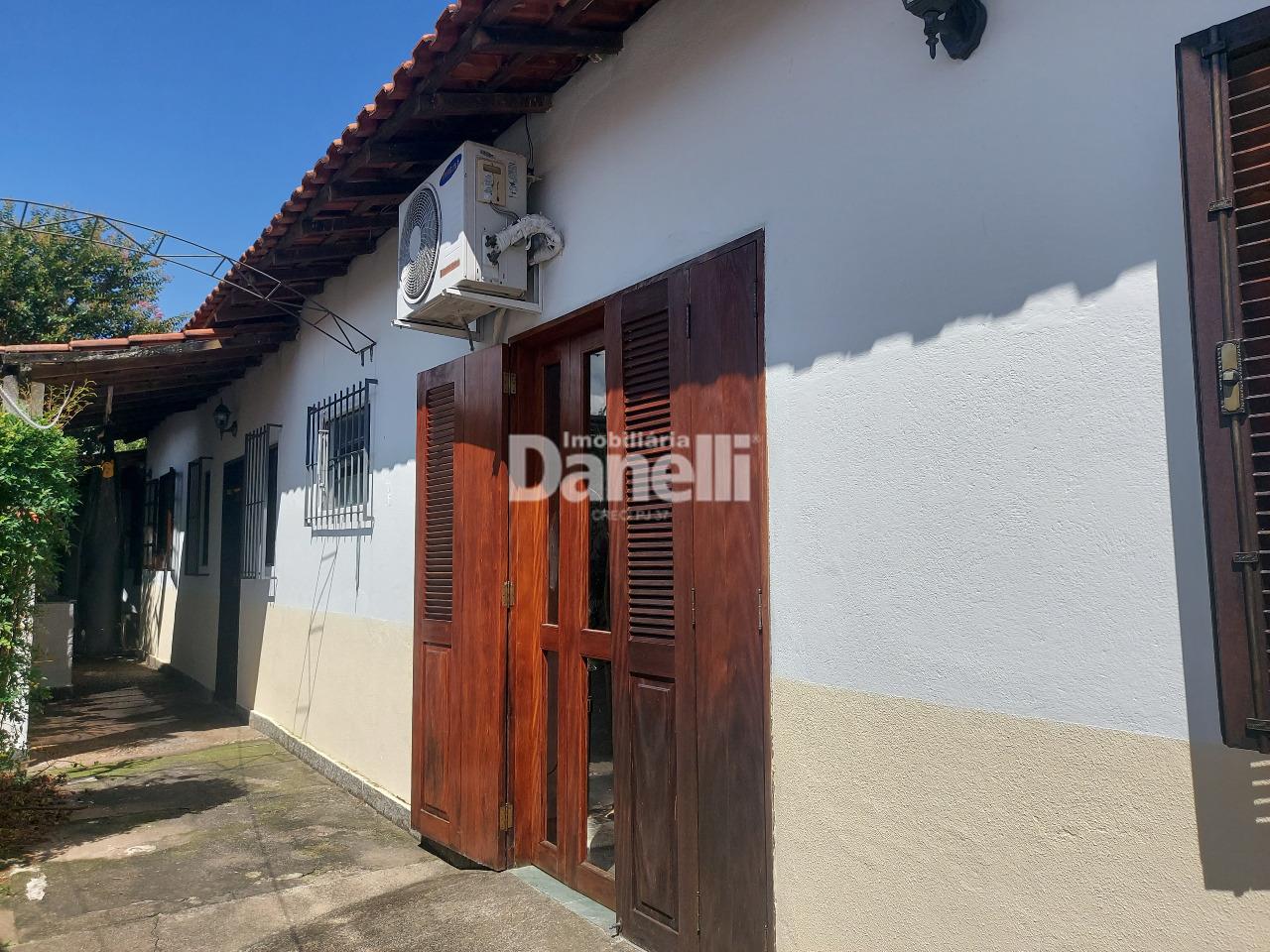 Sobrado à venda no Loteamento Village Tremembé: 