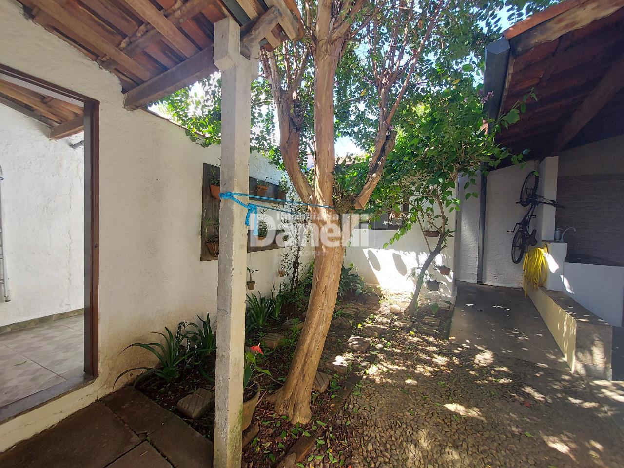 Sobrado à venda no Loteamento Village Tremembé: 