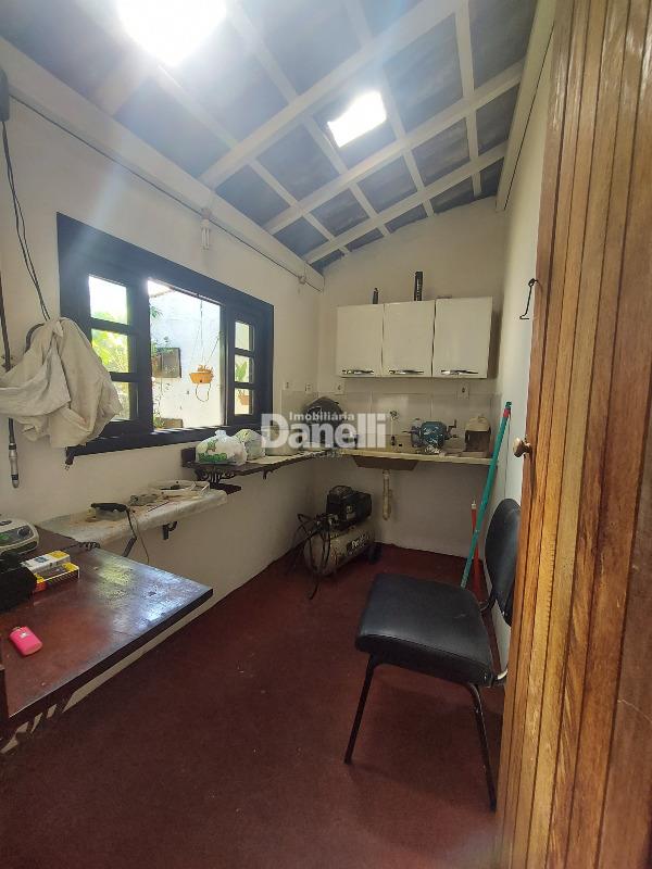 Sobrado à venda no Loteamento Village Tremembé: 