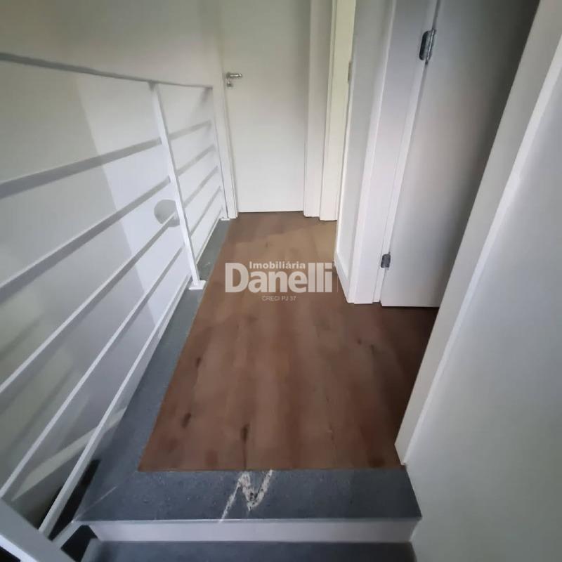 Sobrado à venda no Areao: 