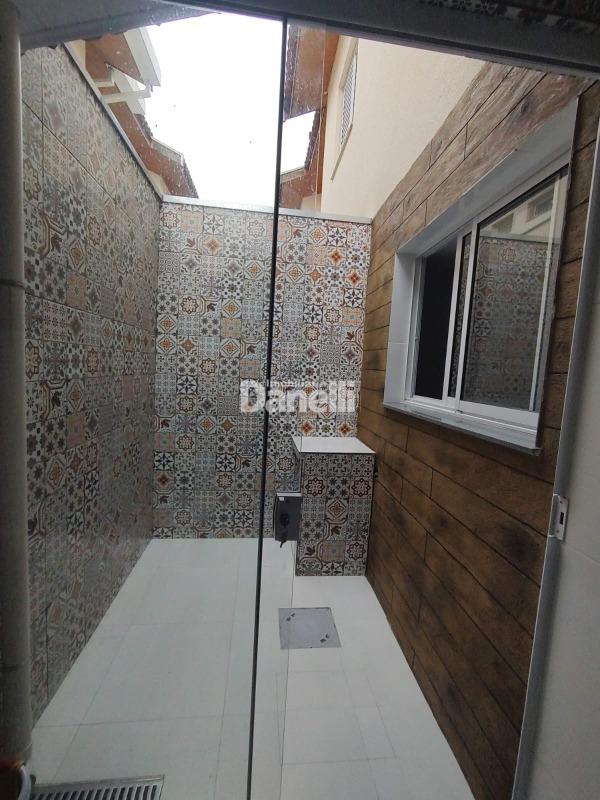 Sobrado à venda no Areao: 