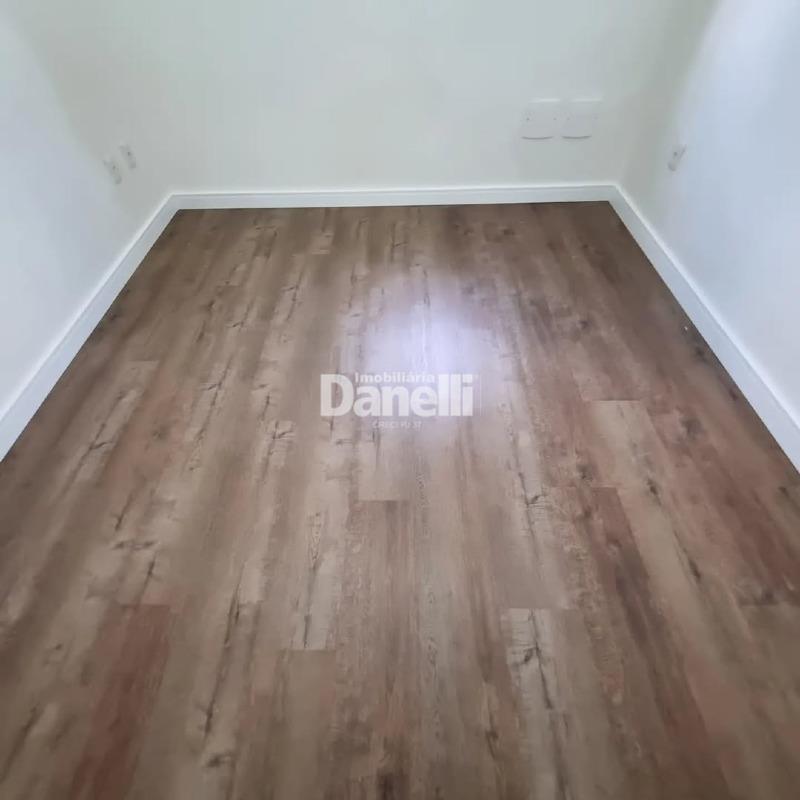 Sobrado à venda no Areao: 