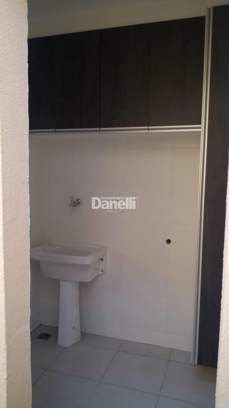 Sobrado à venda no Areao: 