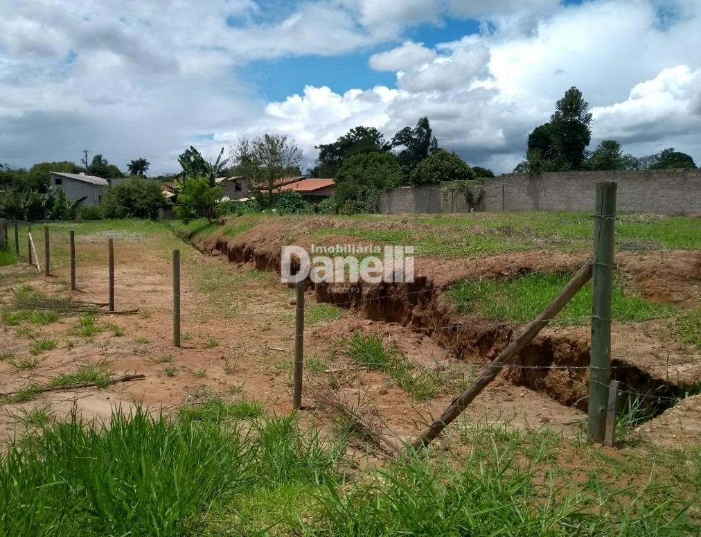 Lote à venda no Padre Eterno: 