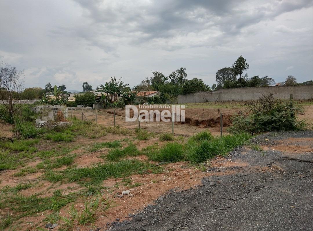 Lote à venda no Padre Eterno: 