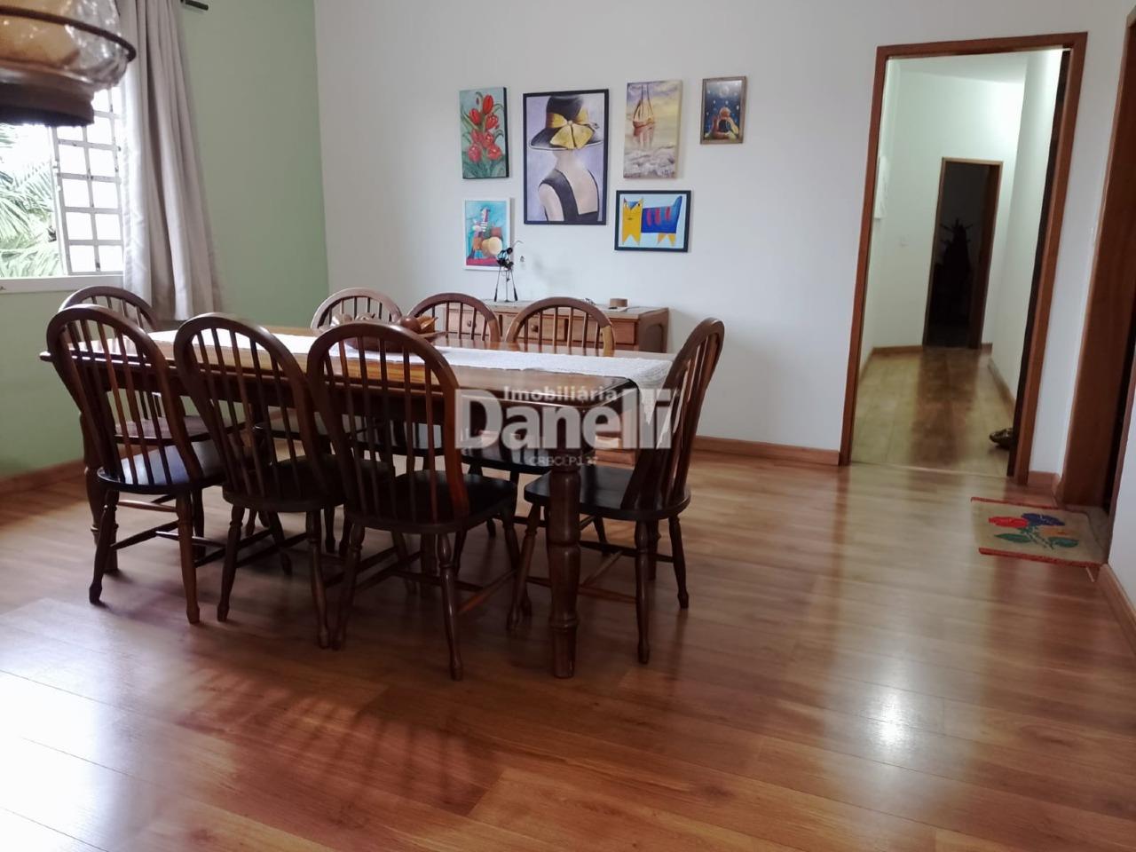 Ponto Comercial para aluguel no Quiririm: 