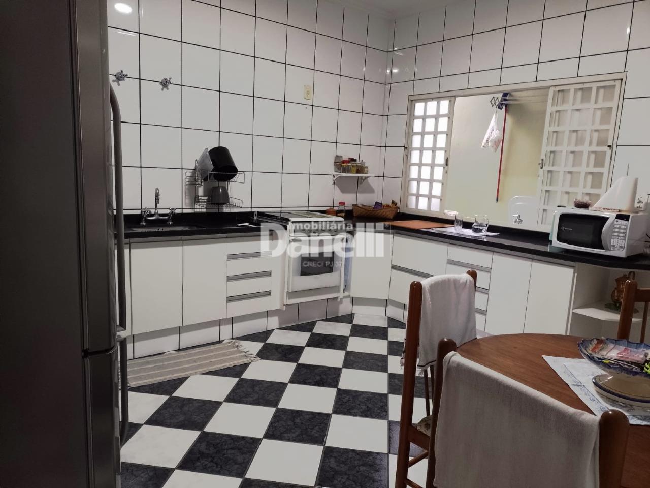 Ponto Comercial para aluguel no Quiririm: 