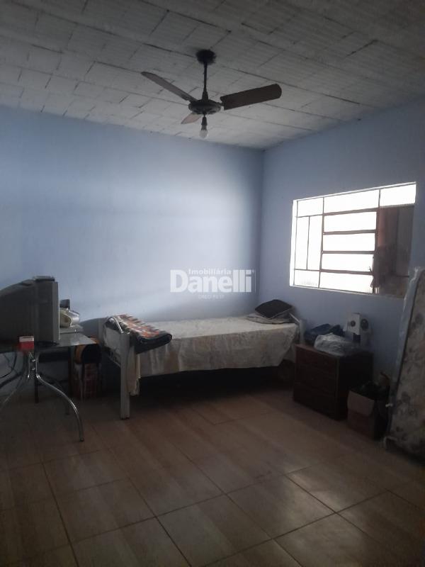 Casa à venda no Jardim Gurilândia: 