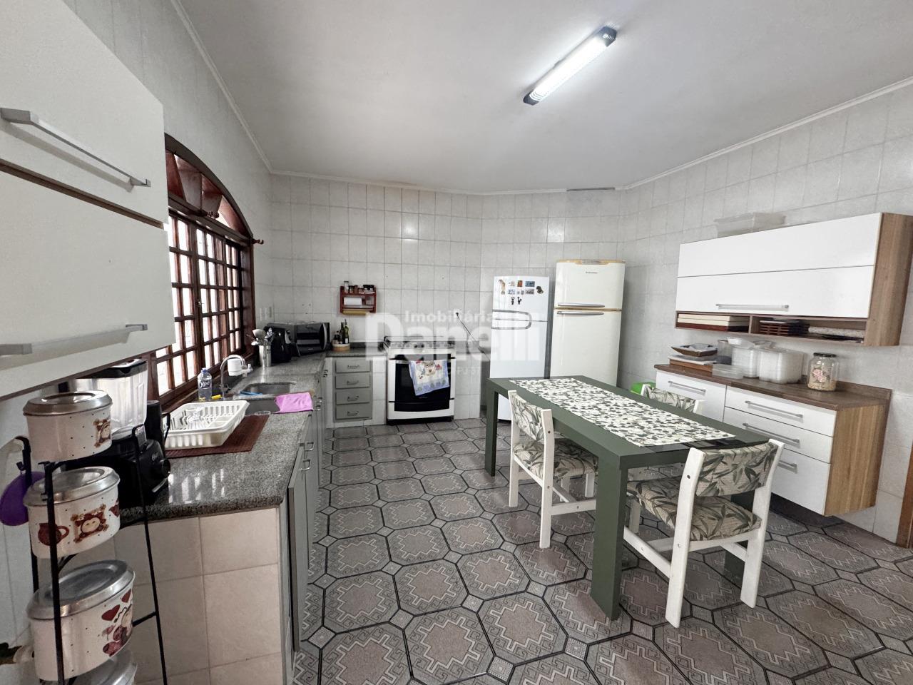 Casa para aluguel no Jardim das Nações: 